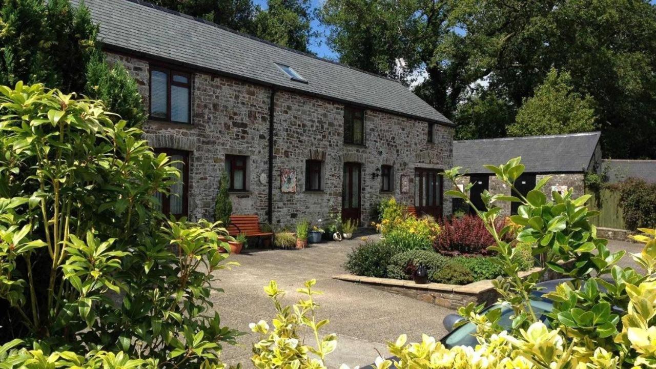 Petrock Holiday Cottages Newton Saint Petrock Esterno foto